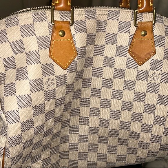 AUTHENTIC Louis Vuitton Speedy with FREE COA! - Picture 6 of 16